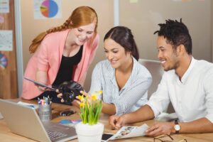 مهارت های ارتباطی و اجتماعی